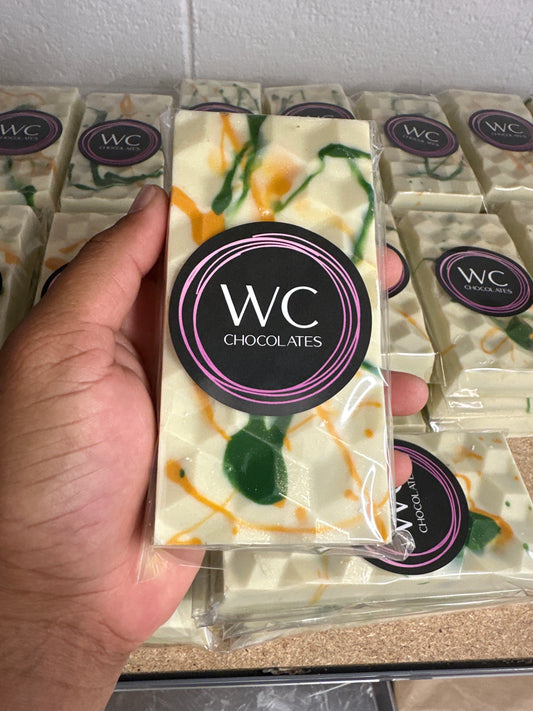 White chocolate pistachio crunch bar (limited time only)